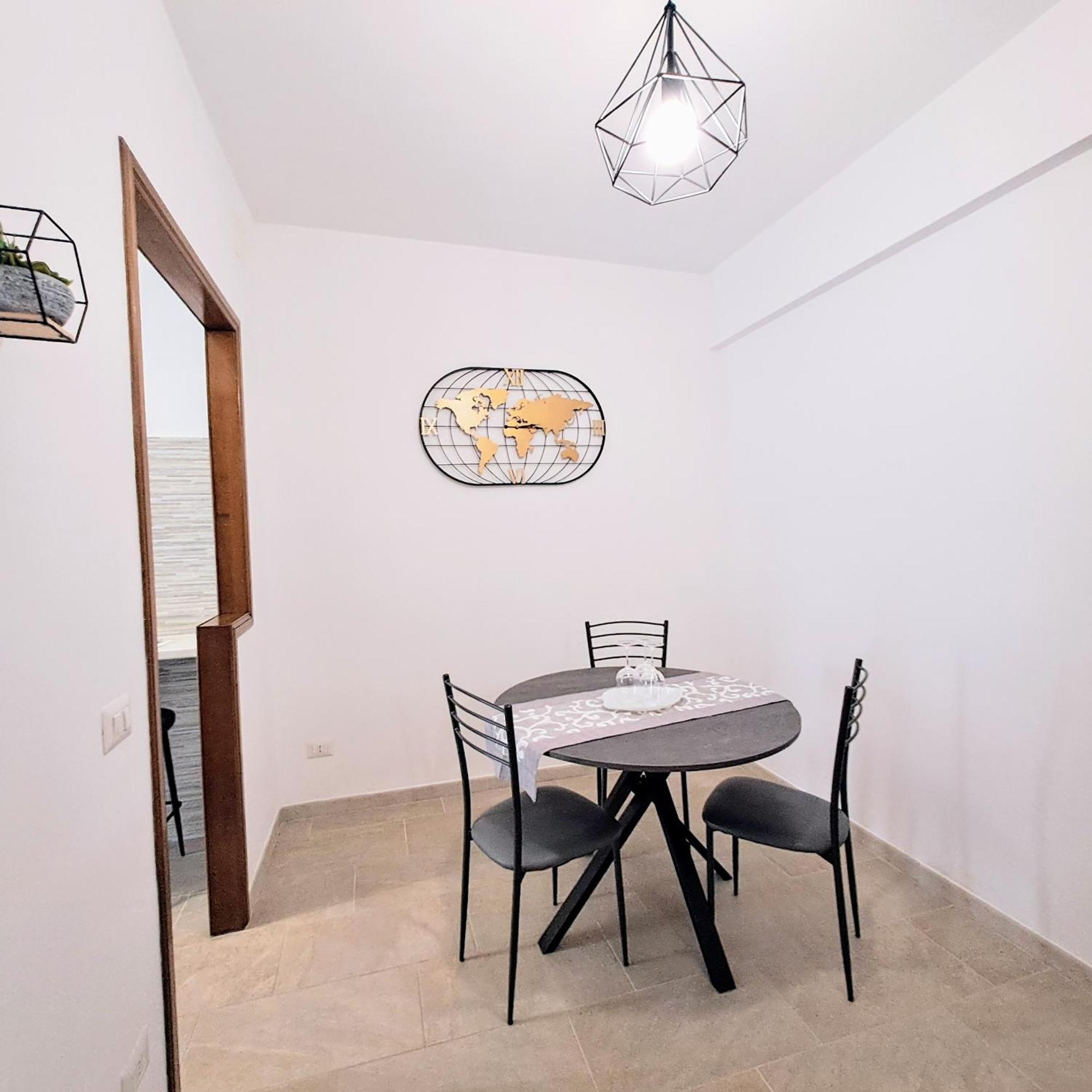 Cozy Near Metro A Apartment Rome
